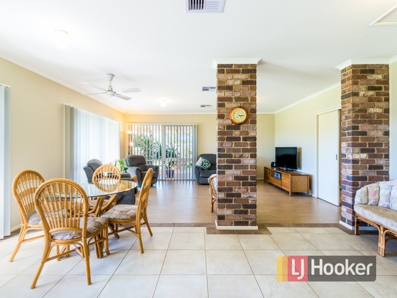 64-70 Kennington Park Drive, Endeavour Hills VIC 3802