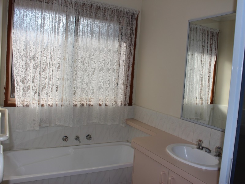 3 Dewpoint Crescent, Hampton Park VIC 3976