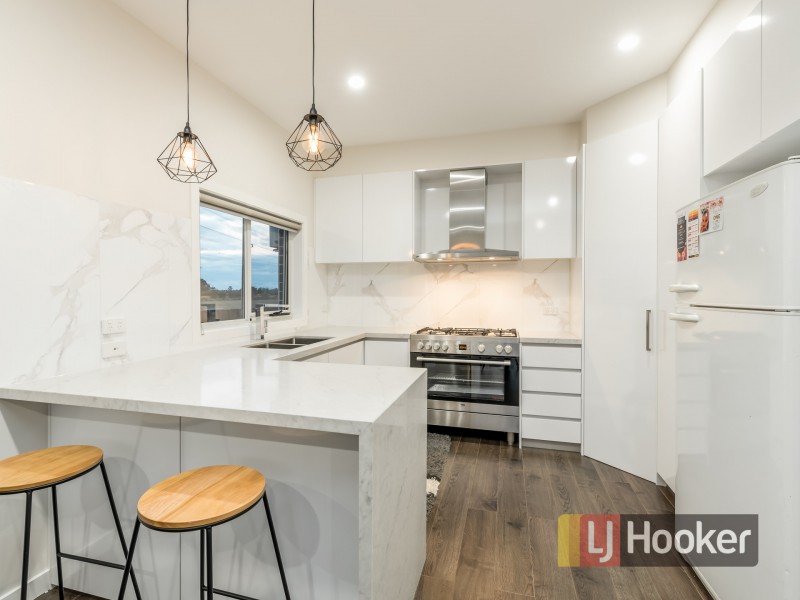 12 Buckeye Drive, Hallam VIC 3803