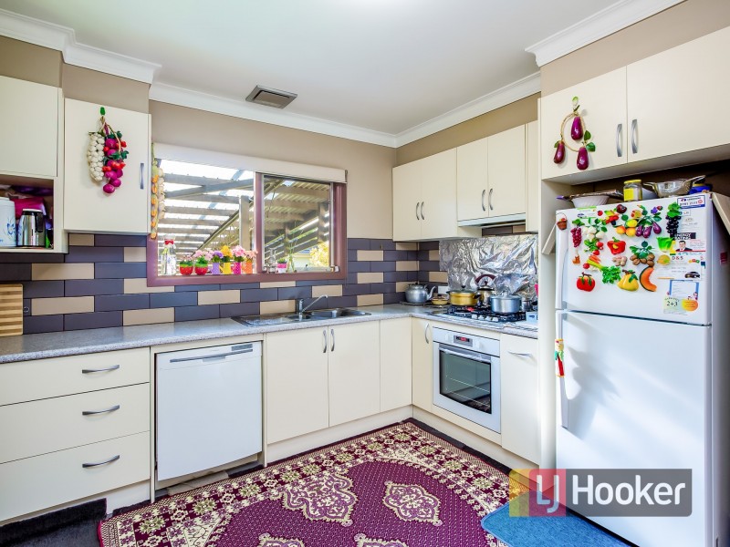8 Sutherland Road, Dandenong VIC 3175