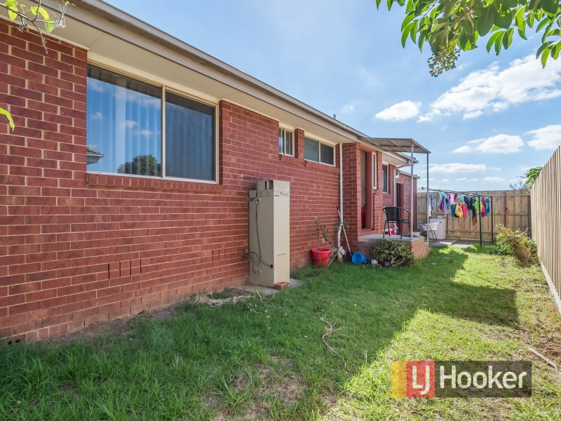 2/64 Ross Street, Dandenong VIC 3175
