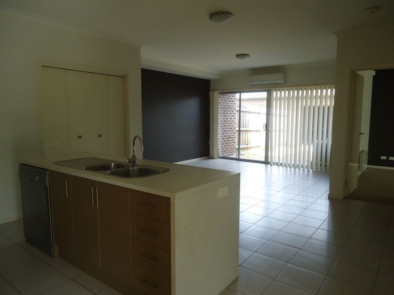 2/105 Keneally  Street, Dandenong VIC 3175