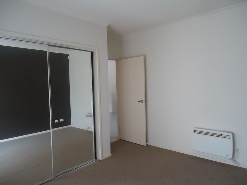 2/105 Keneally  Street, Dandenong VIC 3175