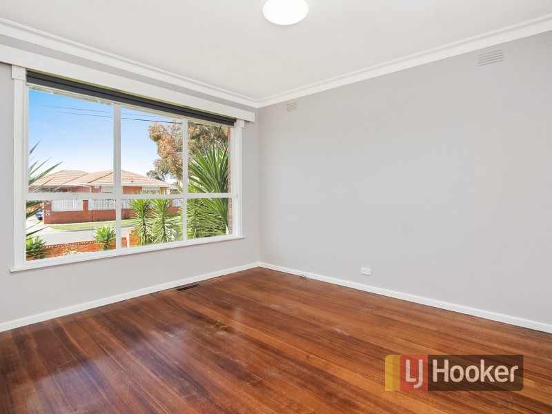 24 Suzanne Street, Dandenong VIC 3175