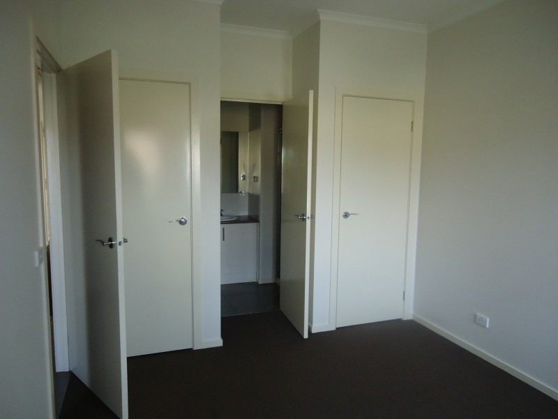 78 Sabel Drive, Cranbourne North VIC 3977