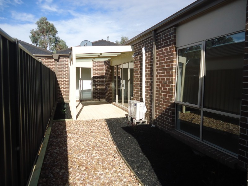 78 Sabel Drive, Cranbourne North VIC 3977