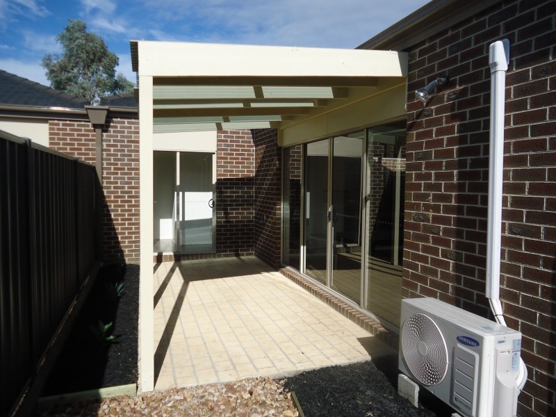 78 Sabel Drive, Cranbourne North VIC 3977