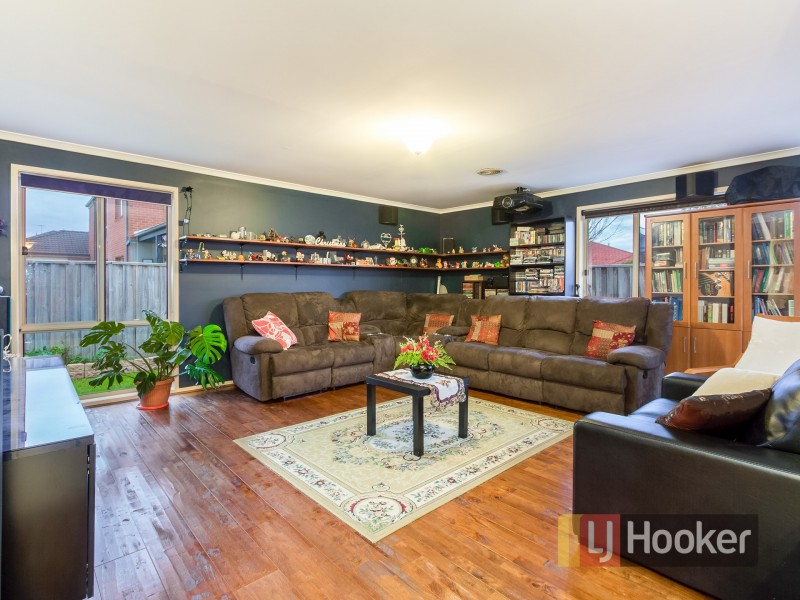 20 Hallmark Drive, Narre Warren South VIC 3805