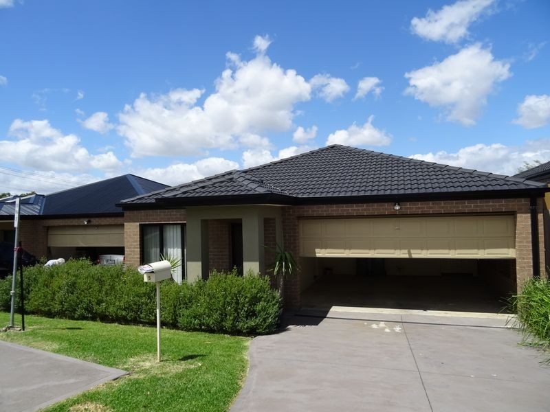 5/103 Army Road, Pakenham VIC 3810