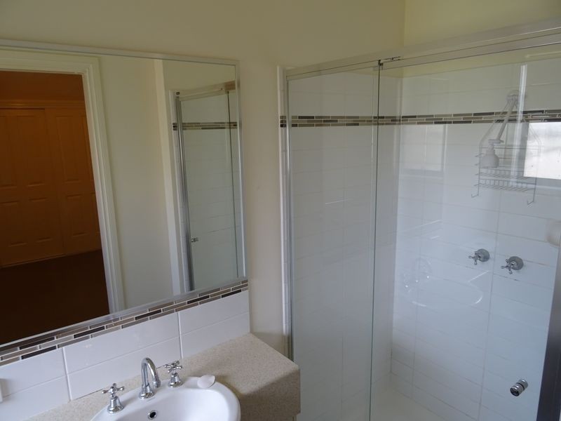 5/103 Army Road, Pakenham VIC 3810