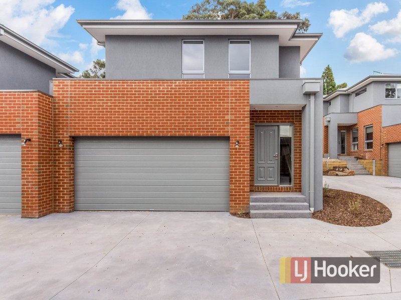 2/5 McCardle Court, Endeavour Hills VIC 3802
