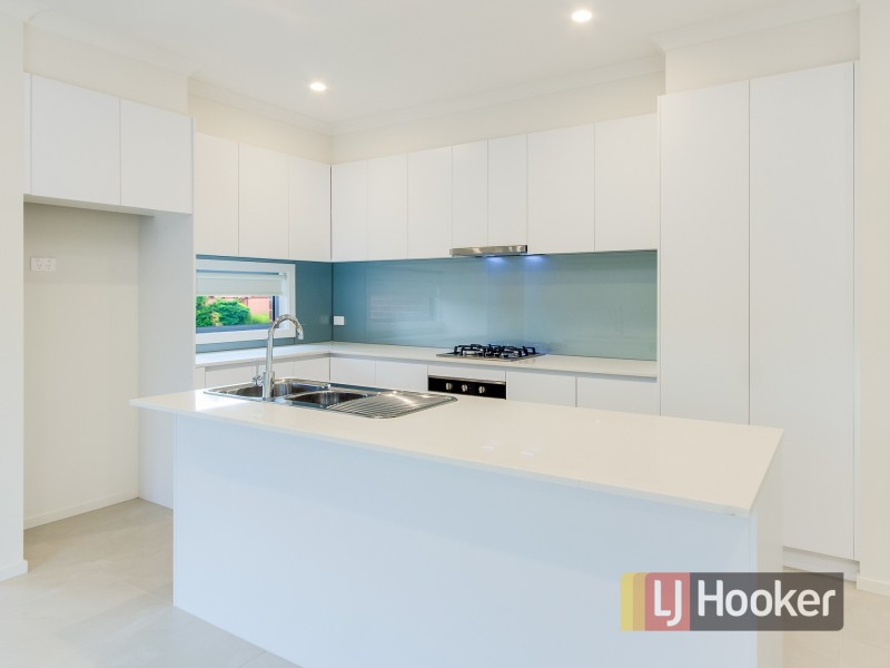 6/5 McCardle Court, Endeavour Hills VIC 3802