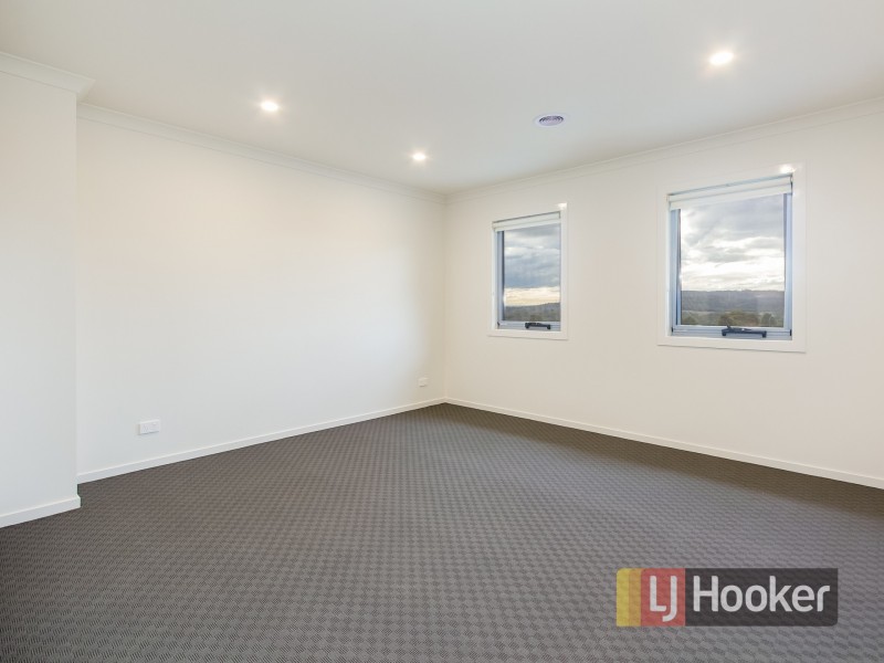 6/5 McCardle Court, Endeavour Hills VIC 3802