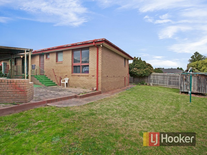 45 John Fawkner Drive, Endeavour Hills VIC 3802
