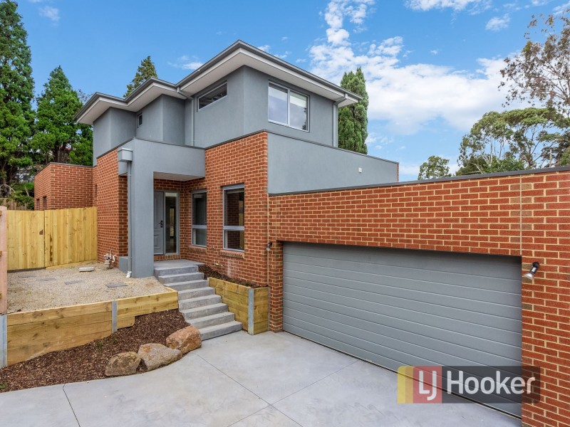 3/5 McCardle Court, Endeavour Hills VIC 3802