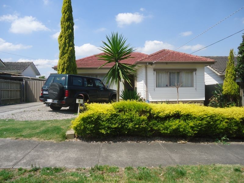 7 Boyd Street, Dandenong North VIC 3175