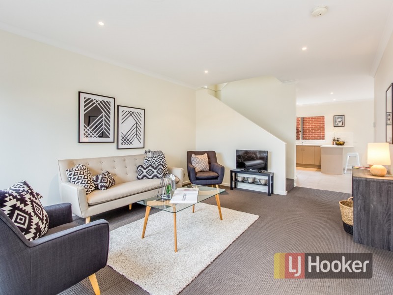 1/90 Rebecca Street, Doveton VIC 3177
