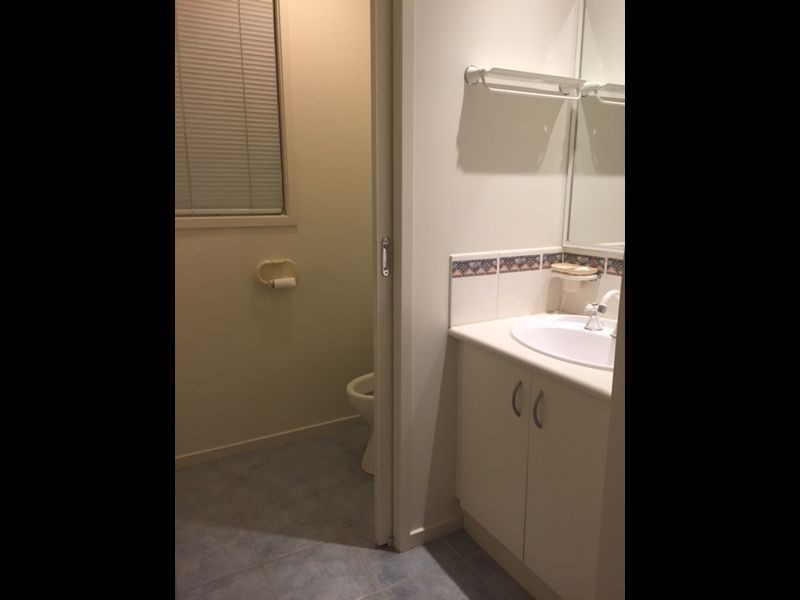 49 Edgbaston Circuit, Berwick VIC 3806