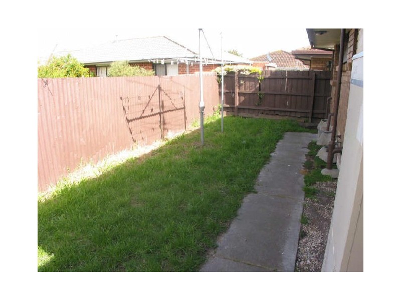 2/56 Leonard Avenue, Noble Park VIC 3174