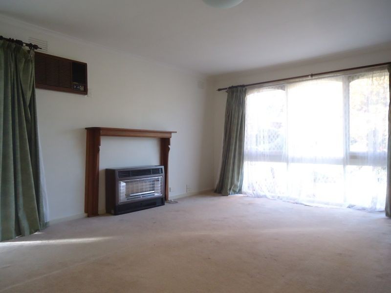 24 Evan Street, Berwick VIC 3806