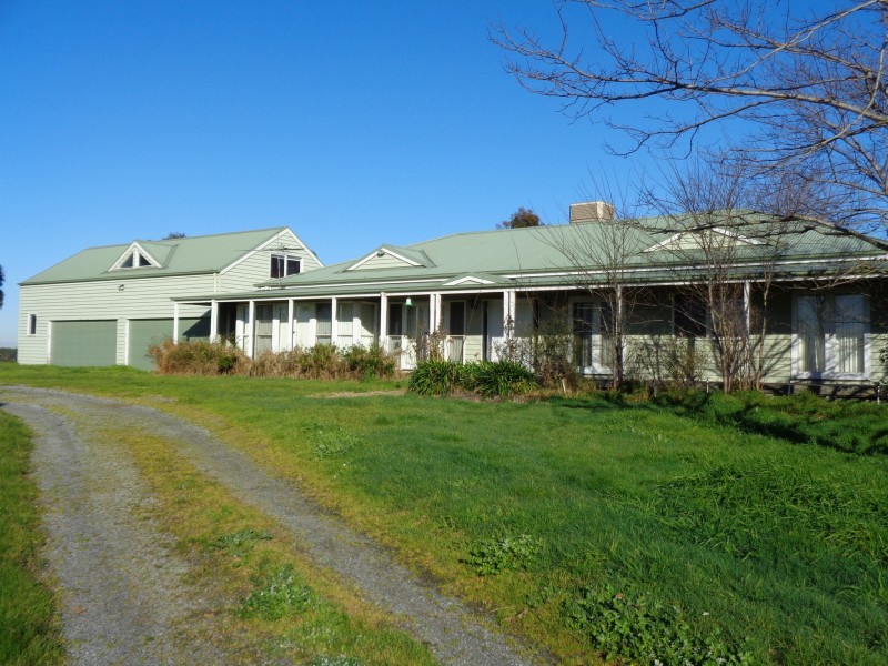 235 Clyde-Five Ways Road, Clyde VIC 3978