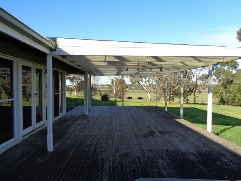 235 Clyde-Five Ways Road, Clyde VIC 3978