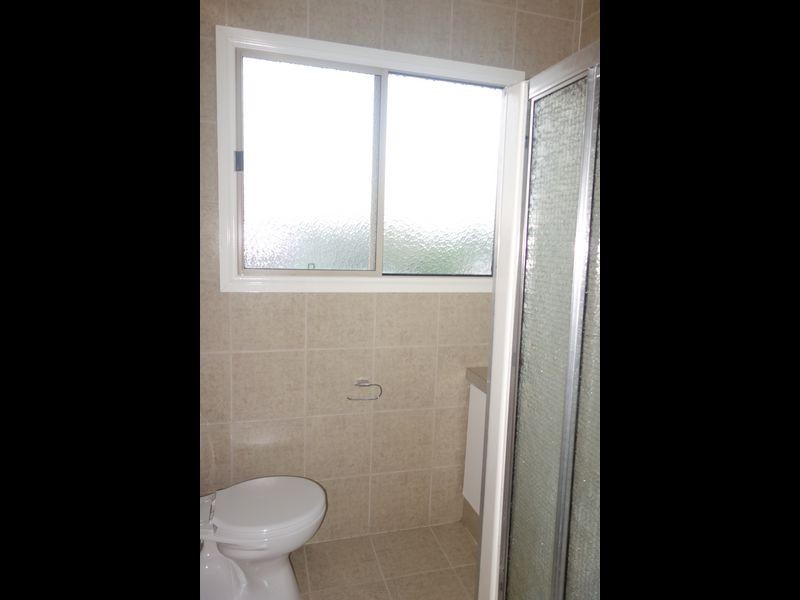 8 Laburnum Grove, Doveton VIC 3177