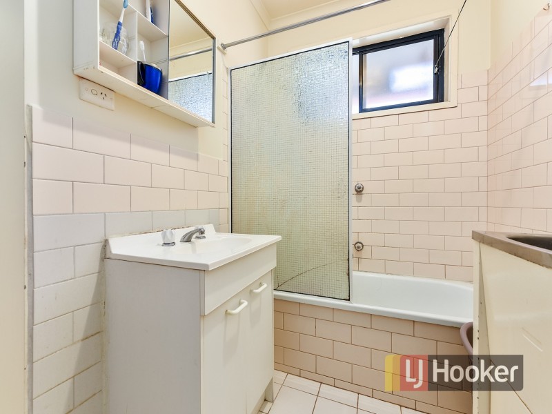 1/36 Canberra Avenue, Dandenong VIC 3175