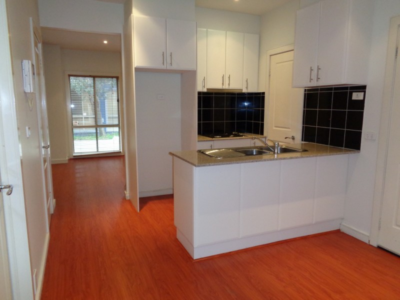 5/32 Stud Road, Dandenong VIC 3175