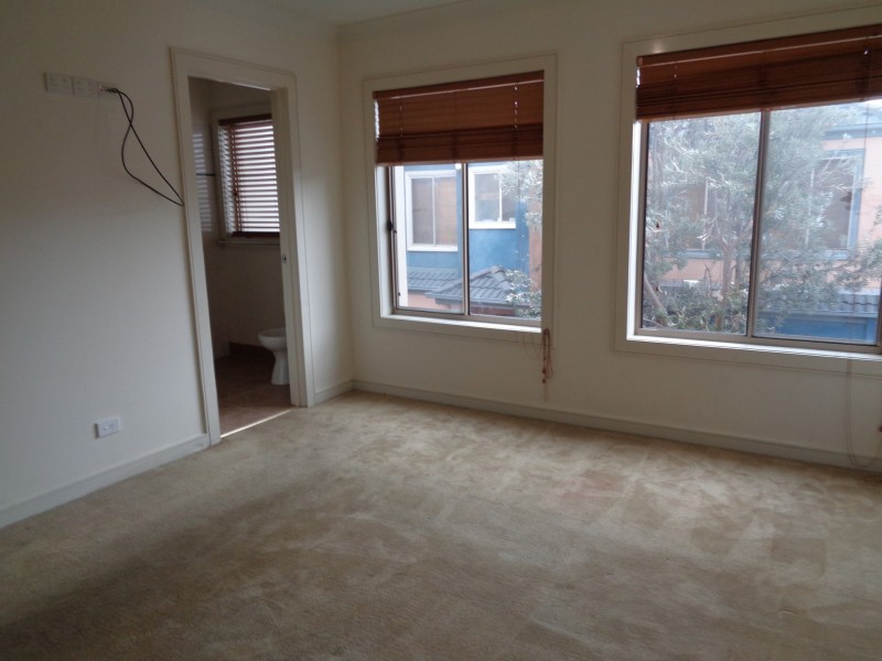 5/32 Stud Road, Dandenong VIC 3175