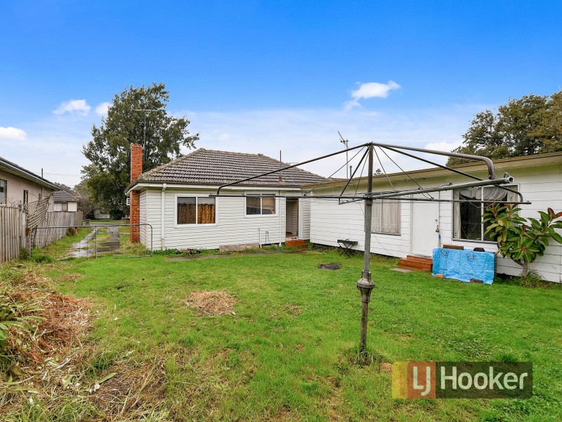 18 Fifth Avenue, Dandenong VIC 3175