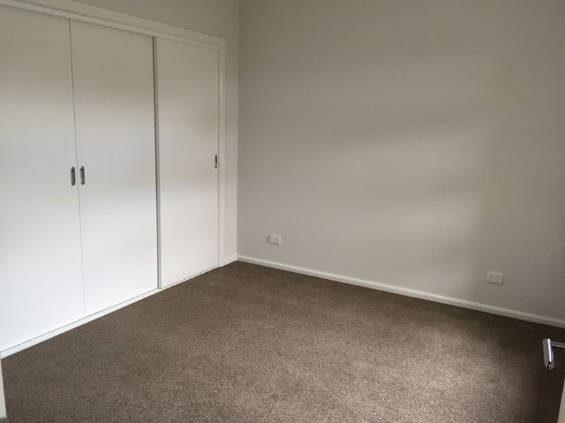 2/2 Cercis Court, Doveton VIC 3177