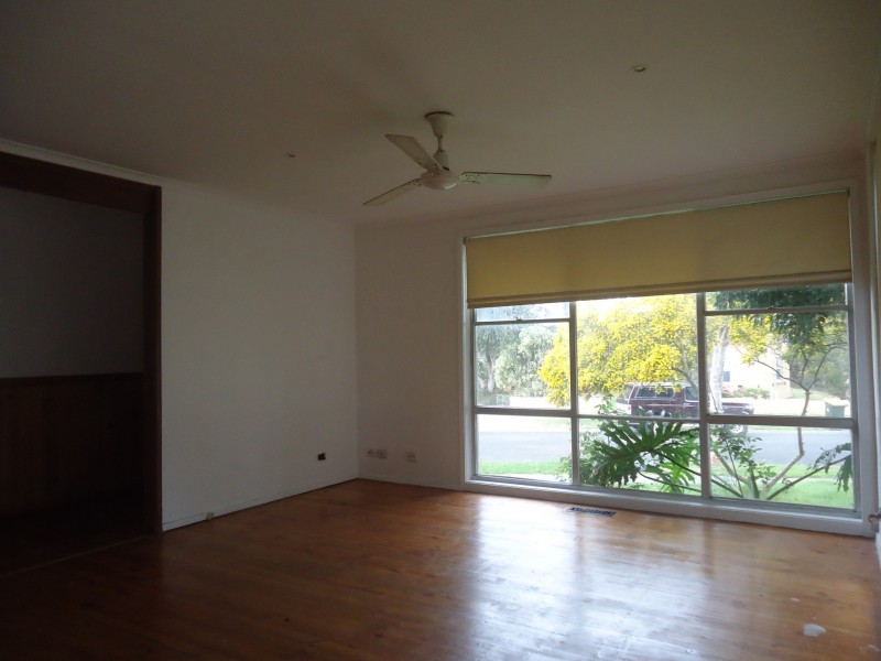 1 Mitre Crescent, Frankston North VIC 3200