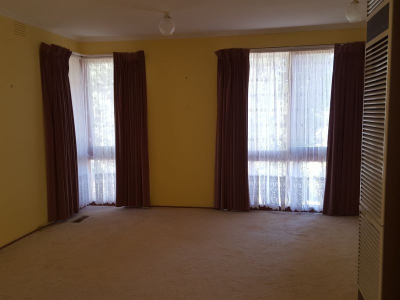 24 Clydebank Avenue, Endeavour Hills VIC 3802