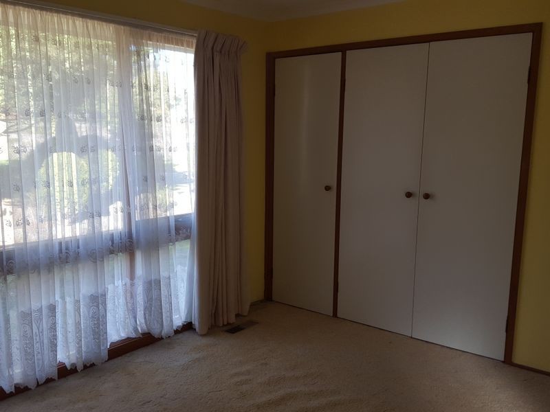 24 Clydebank Avenue, Endeavour Hills VIC 3802