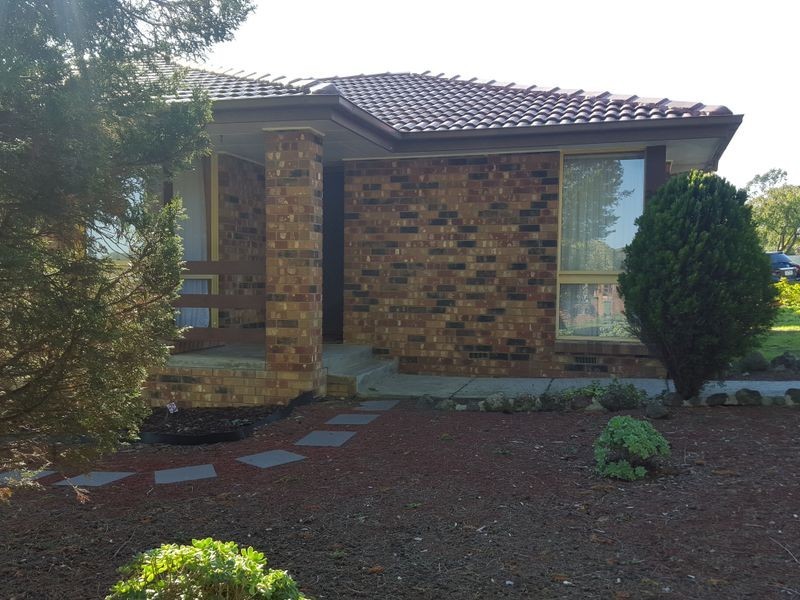 24 Clydebank Avenue, Endeavour Hills VIC 3802