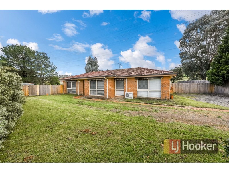 4 Millport Court, Endeavour Hills VIC 3802
