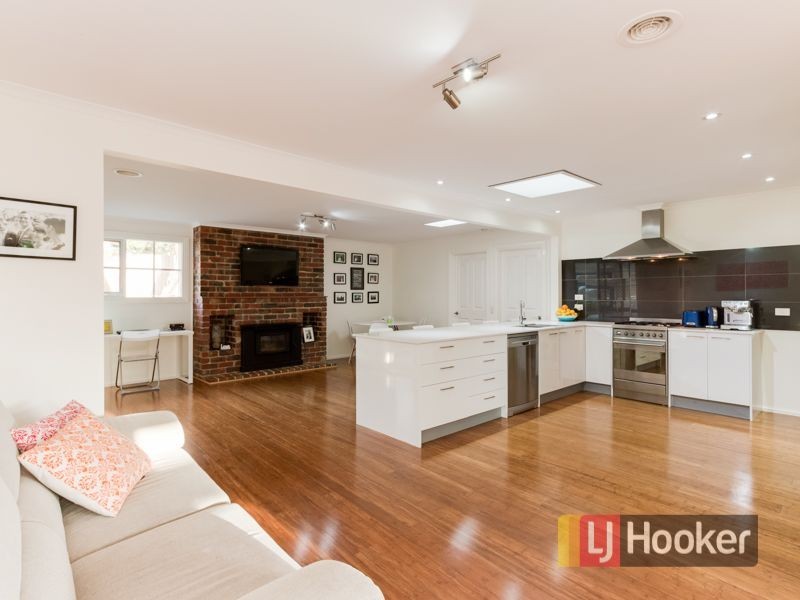 9 Patterson Court, Endeavour Hills VIC 3802