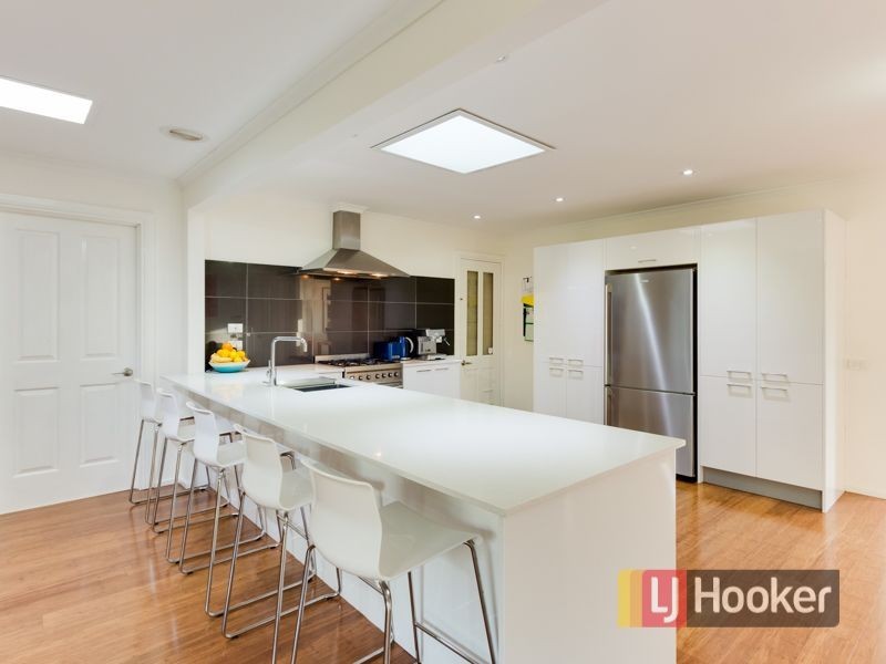 9 Patterson Court, Endeavour Hills VIC 3802