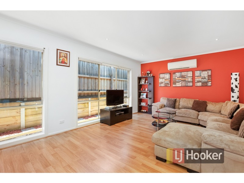 44/21 Kingfisher Drive, Doveton VIC 3177