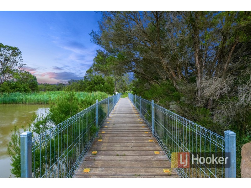 44/21 Kingfisher Drive, Doveton VIC 3177