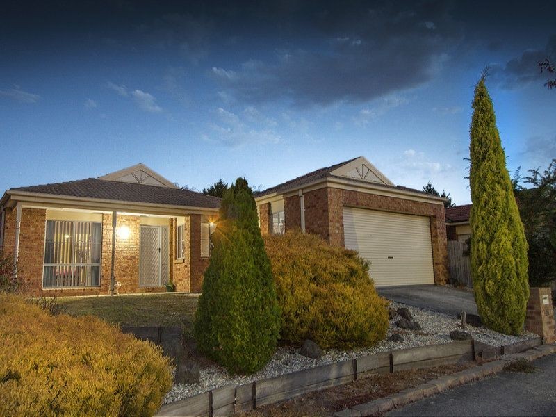18 Emily Drive, Narre Warren VIC 3805