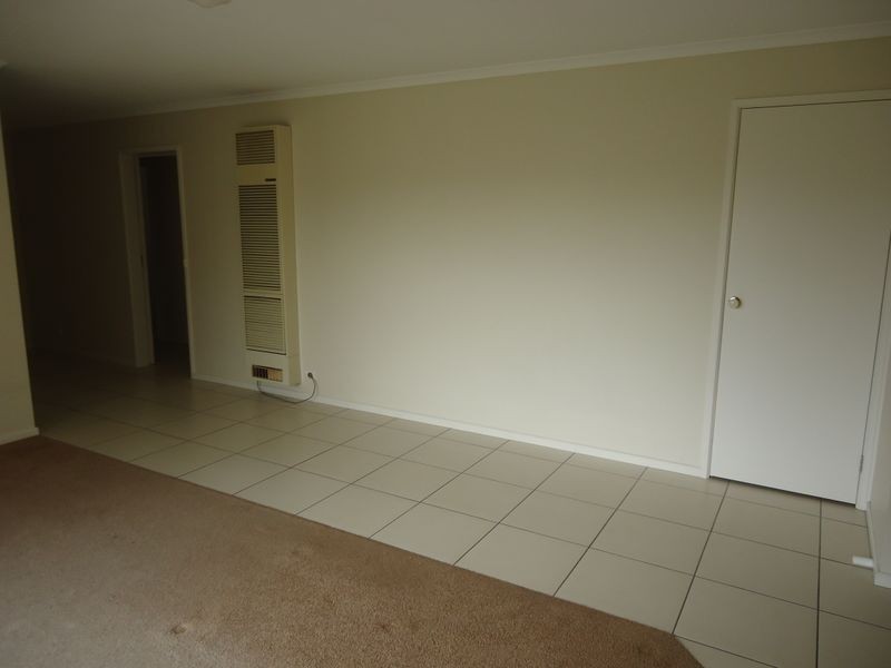 38 Narellan Drive, Hampton Park VIC 3976