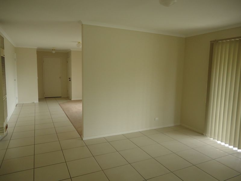 38 Narellan Drive, Hampton Park VIC 3976