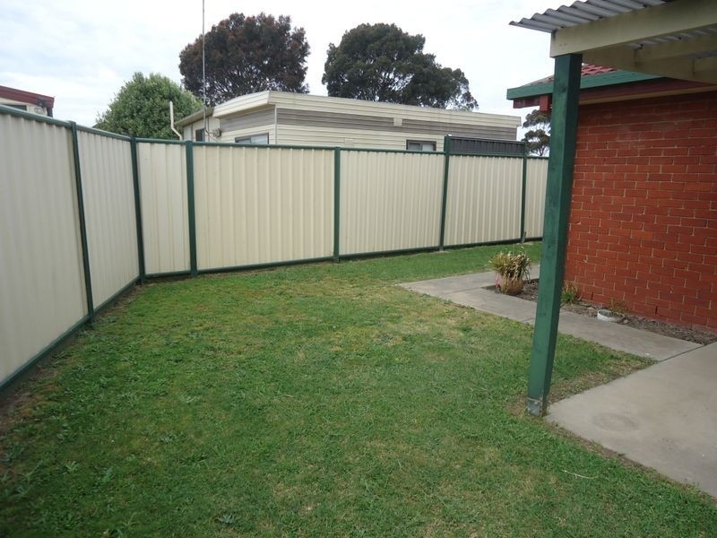 38 Narellan Drive, Hampton Park VIC 3976