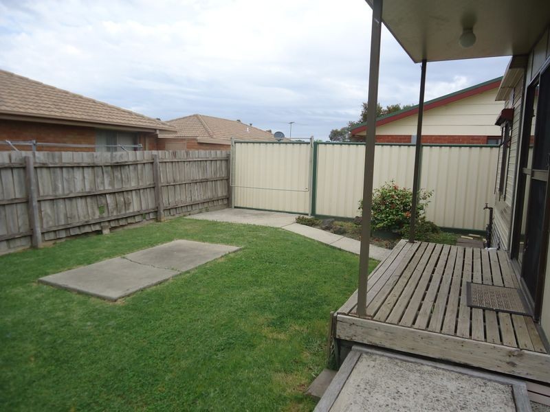 38 Narellan Drive, Hampton Park VIC 3976