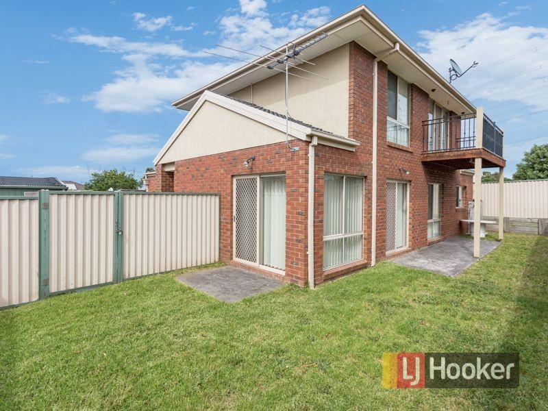 2/136 Emily Drive, Hallam VIC 3803