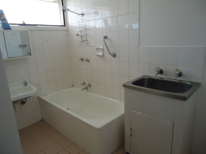 2/9 Rhoden court, Dandenong North VIC 3175