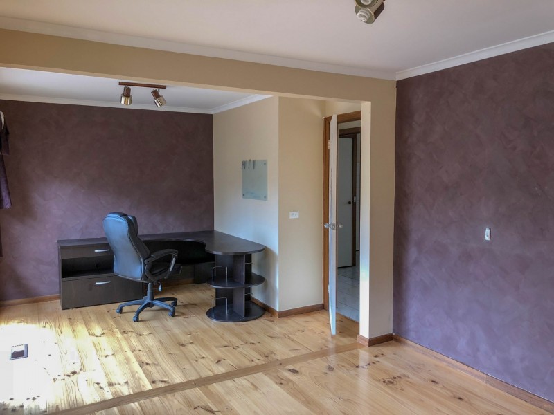 95 John Fawkner Drive, Endeavour Hills VIC 3802