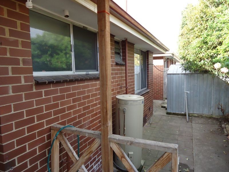 2/79 Hammond Road, Dandenong VIC 3175